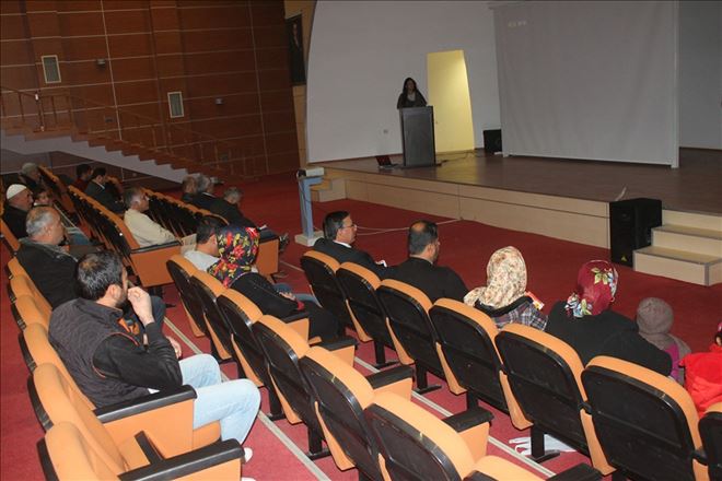 Kızıltepe´de Hepatit hastalarına konferans