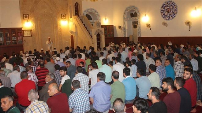 Kızıltepe Camilerinde ilk teravih heyecanı yaşandı  