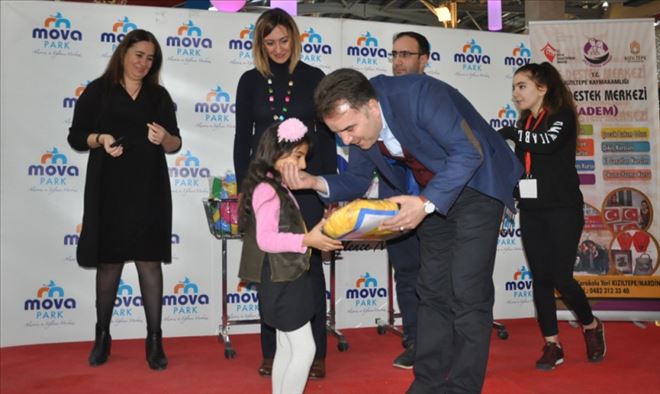 Çocuklar hayallerini çizdi Movapark gerçeğe dönüştürdü.