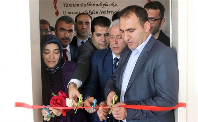 Eymirli okuluna bin 500 kitaplık kütüphane açıldı