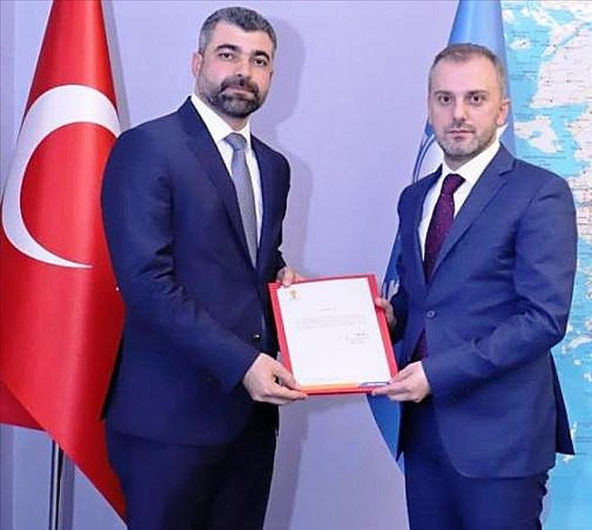 Ak Parti Mardin İl Başkanı Faruk Kılıç Mazbatasını Aldı