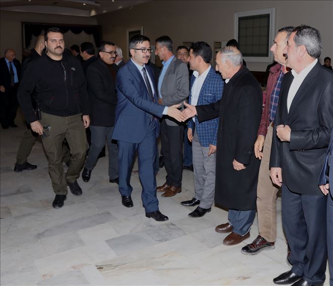 Kaymakam Yüzer muhtarlarla buluştu
