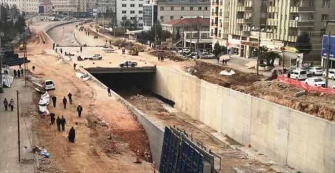 Battı - Çıktı´da tavan döşemesi de tamamlandı