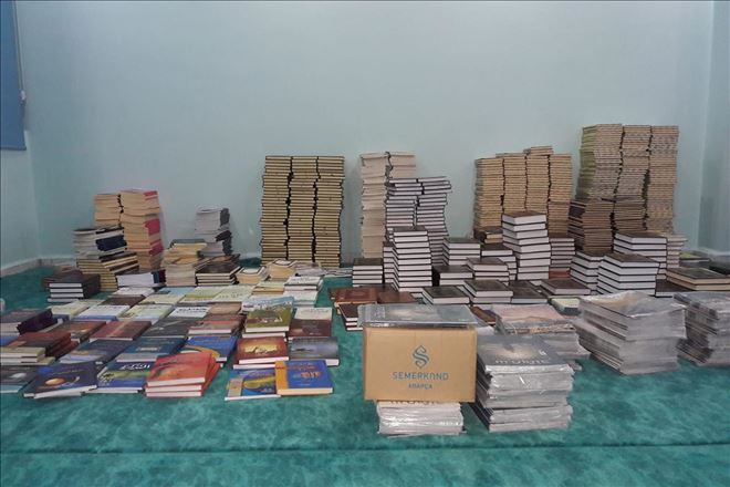 Medreselere kurban eti ve kitap dağıtıldı