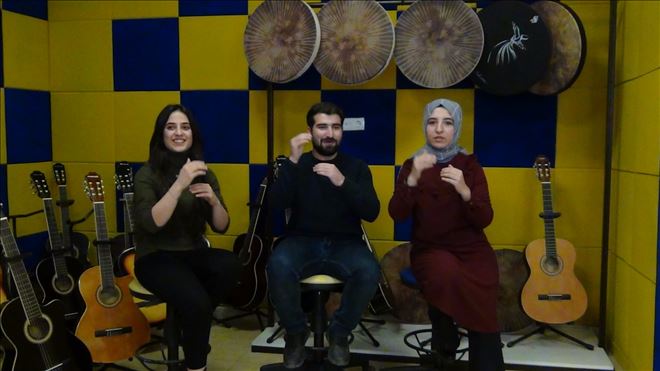 Türkülerle işaret dili 