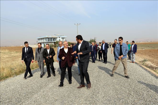 Yaman, yapımı devam eden yol ve taziye evi çalışmalarını denetledi