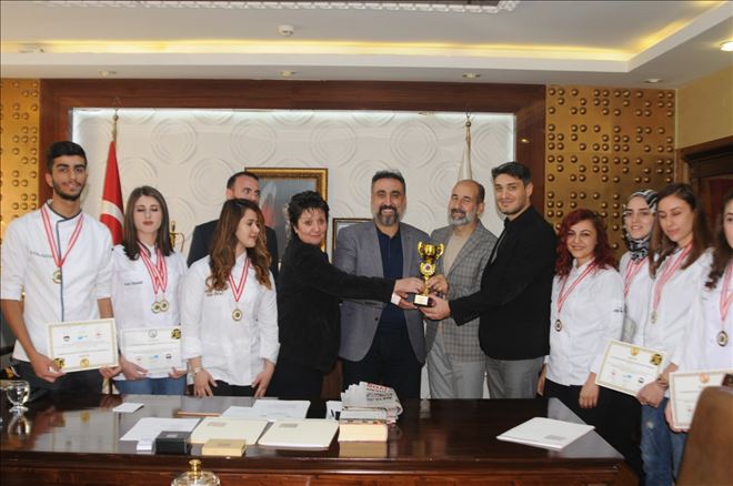 MAÜ Öğrencilerinden birincilik ödülü