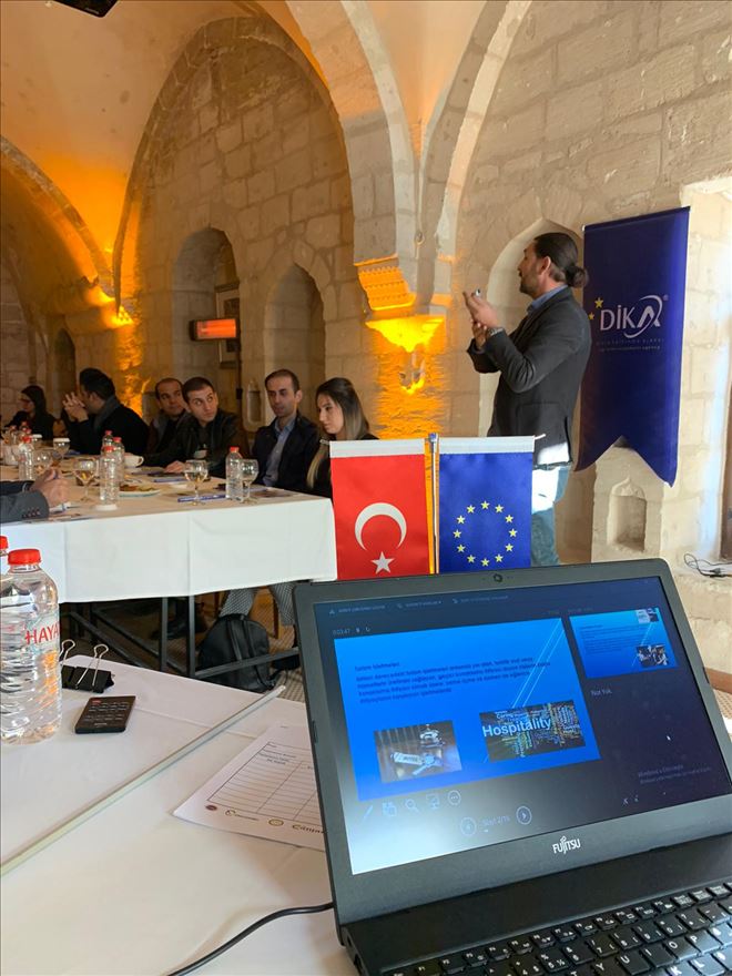 Artuklu Üniversitesinden turizm işletmecilerine eğitim