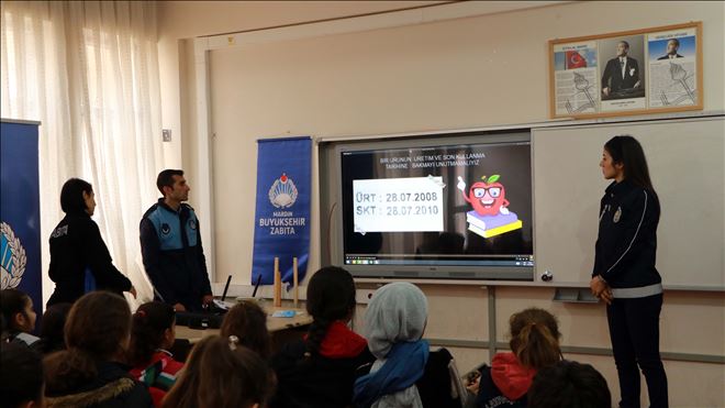 Öğrencilere Bilinçli Tüketici Semineri verildi