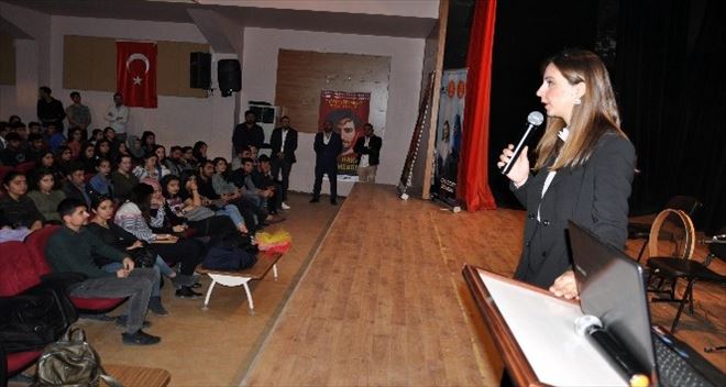 Girne Amerikan Üniversitesi Kızıltepe´de öğrencilerle buluştu