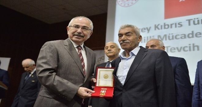 74 Kıbrıs gazisine milli mücadele madalyası ve beratları verildi