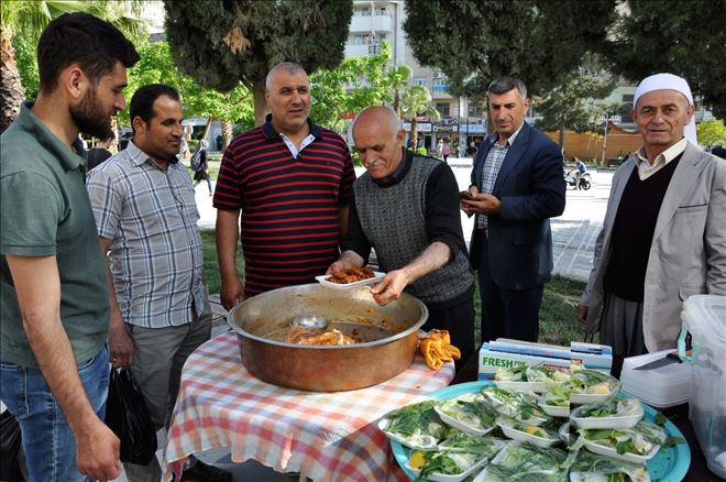 35 yıllık çiğköfte ustasının Ramazan mesaisi