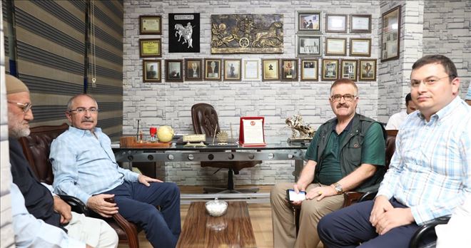 Vali Yaman´dan Barış Derneği´ne ziyaret