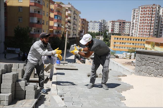 Artuklu´da yollar okullara hazırlanıyor