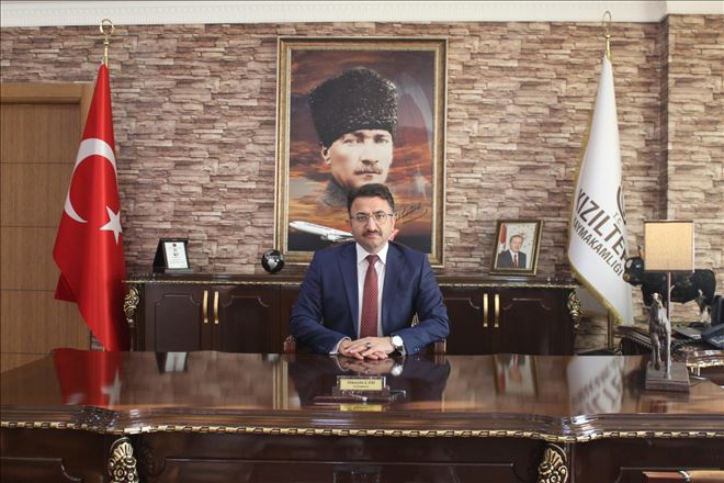 Kaymakam Çam, çiçek  yerine öğrencilere bağış istedi 