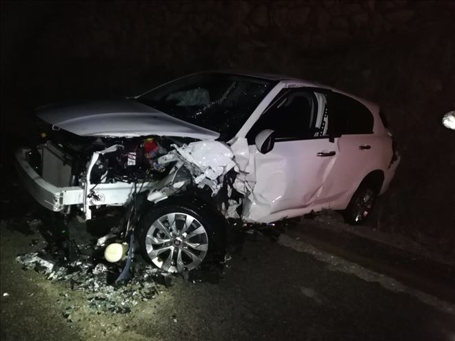 Kızıltepe´de 2 otomobil çarpıştı: 4 yaralı