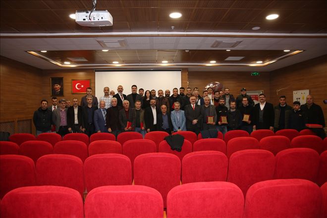 Mardin İl Sağlık Müdürlüğü´nden gazetecilere plaket