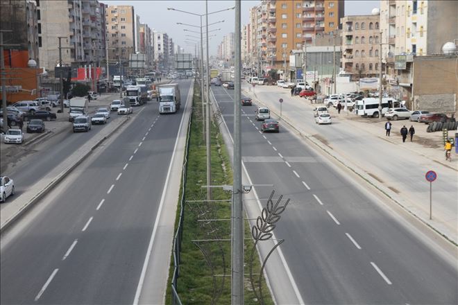 Vatandaşın güveni için takılan çitlere zarar verdi, polisten kaçamadı