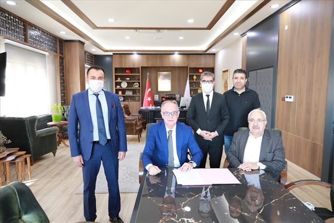 Kızıltepeli hayır sever okul için arsasını bağışladı