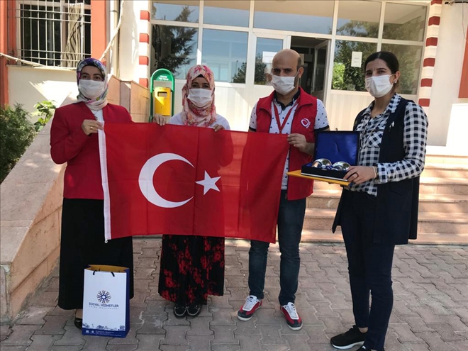 Şehit yakınları ve gazileri yalnız bırakmıyor