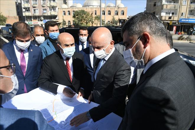 Ulaştırma ve Altyapı Bakanı Adil Karaismailoğlu Kızıltepe´de