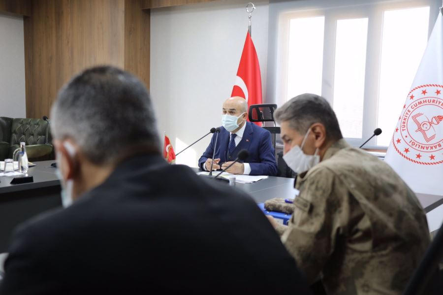 Vali Demirtaş Başkanlığında Koronvirüs Tedbirleri Değerlendirme Toplantısı Yapıldı