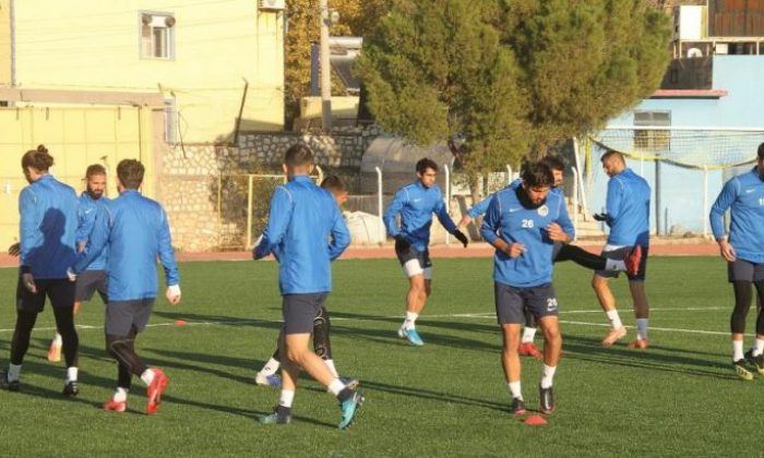 Mardin Fosfatspor’da koronavirüs kabusu; yedek futbolcu kalmadı