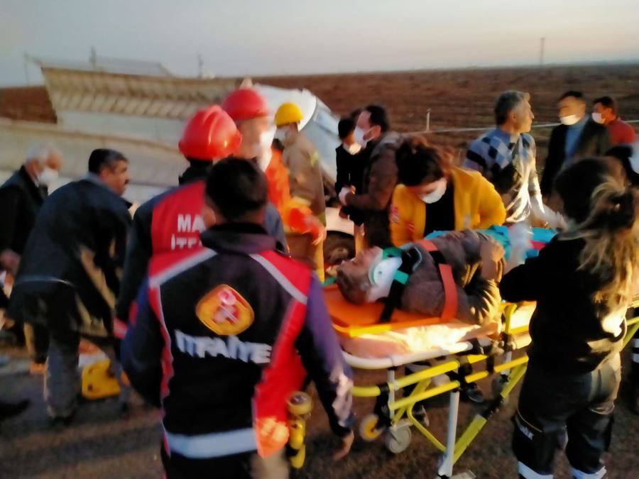 İşçileri taşıyan kamyonetin kaza yapması sonucu 22 kişi yarandı