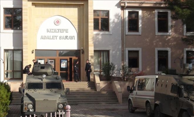 Evlenme vaadiyle yaşlı erkekleri dolandıran şebekeye operasyon: 6 kişi tutuklandı