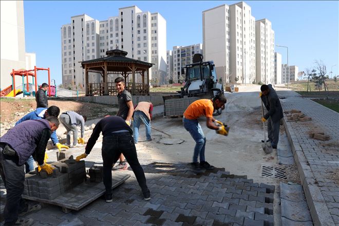 Büyükşehir Belediyesinden parke çalışması