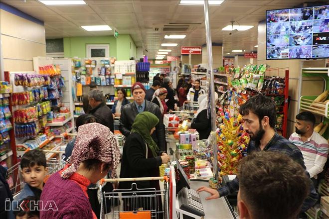 Virüs fırsatçılarına inat ürünlerde yüzde 50 indirim