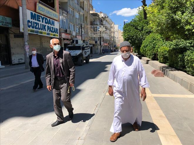 Kızıltepe´de 65 yaş üstü yaşlılar sokağa çıktı