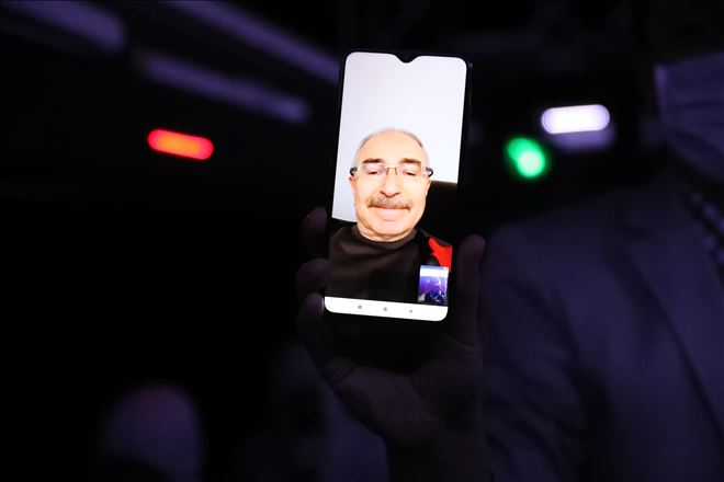 Yaman, karantinadaki vatandaşlarla telefonla görüştü