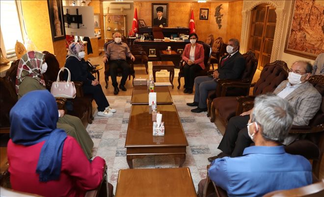 47 üretici kadına ipek böceği kozaları dağıtıldı