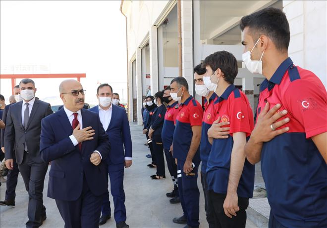 Vali Demirtaş, bayram ziyaretlerinde bulundu