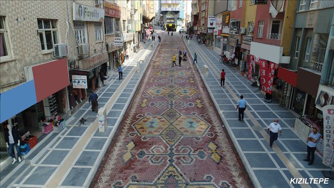 Kilise Caddesi 700 metre kilimle döşendi
