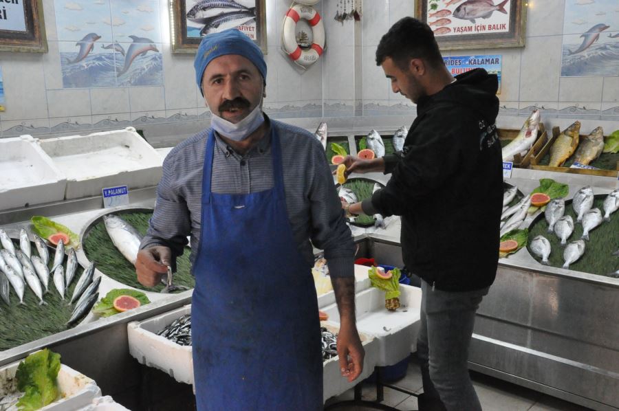 Bu da çiğ balık tiryakisi