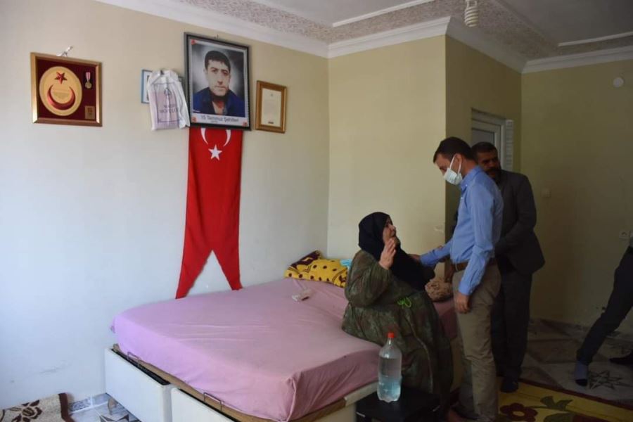 Kaymakam Aytemür 15 Temmuz şehidinin ailesini ziyaret etti