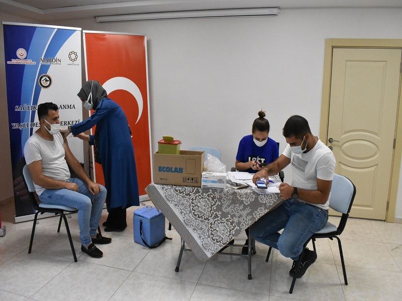 Mardin Büyükşehir Belediye çalışanları aşı oldu