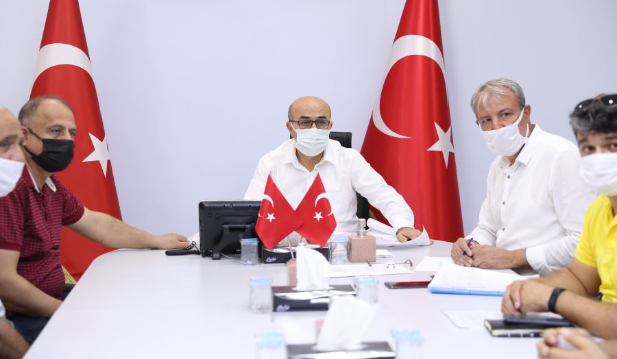 Vali Demirtaş mahalle muhtarlarının taleplerini dinledi