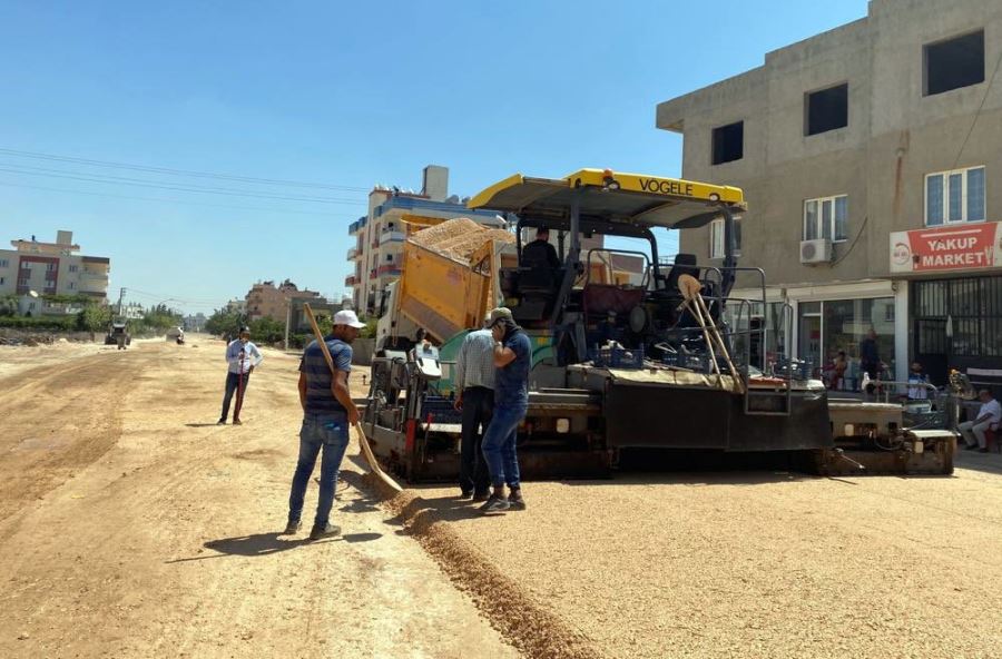 Midyat Merkezde Asfaltlama Çalışmaları Devam Ediyor