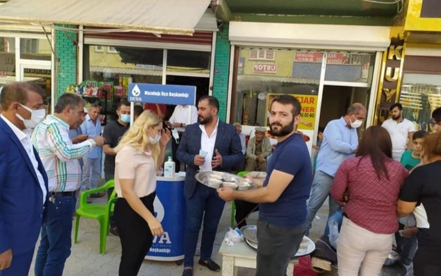 DEVA’lı gençlerden aşure etkinliği