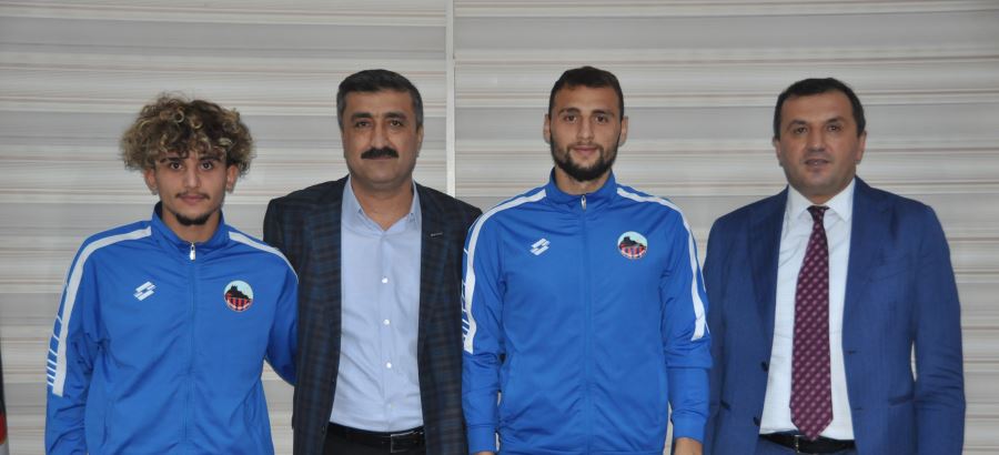 Yeni transferler için resmi imza töreni