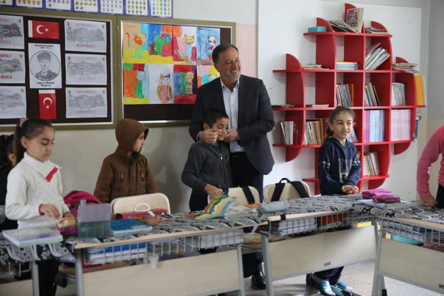 Başkan Tatlıdede’den Minikleri Sevindiren Ziyaret