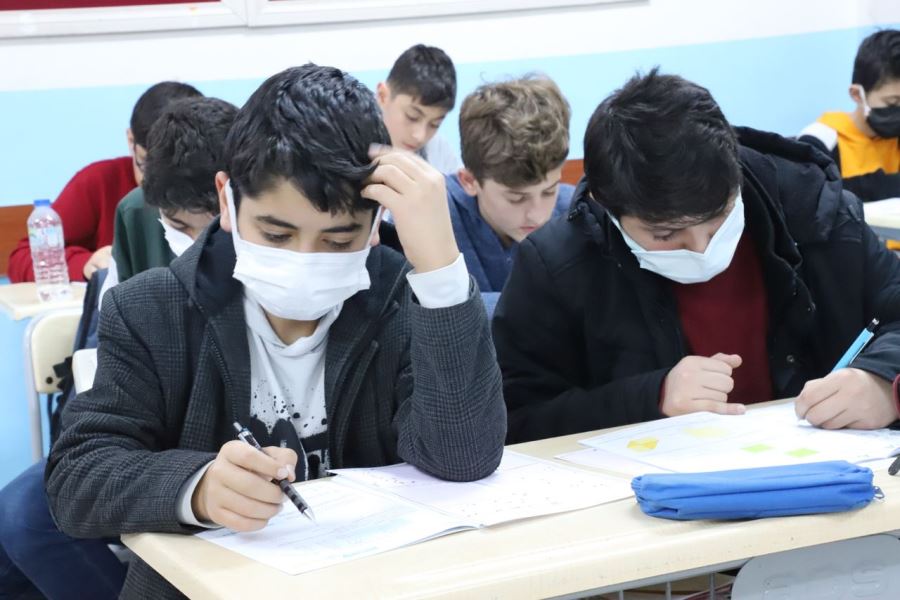 Mardin Büyükşehir Belediyesinden eğitime destek