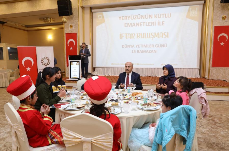 Vali Demirtaş, Yetim ve Öksüz Çocuklarla İftar Yaptı