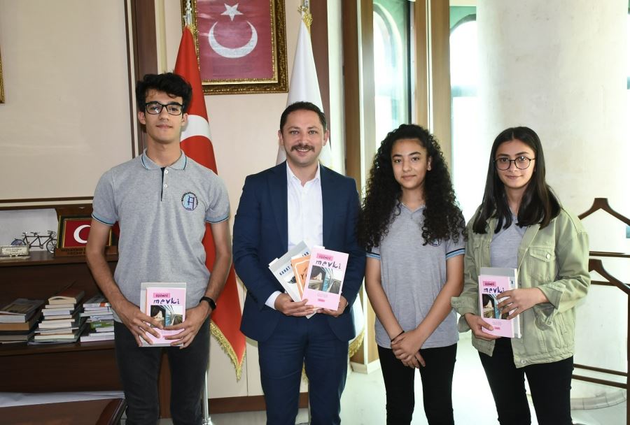 Nusyabinli öğrenciler öykü kitabı yayımladı