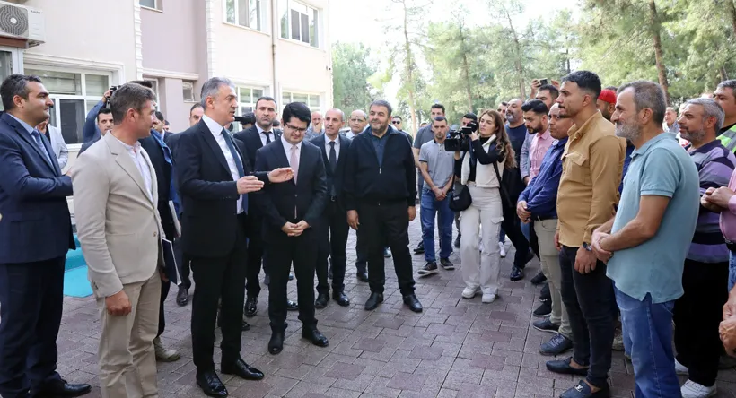 Vali Akkoyun’dan Belediye işçilerine maaş zammı müjdesi