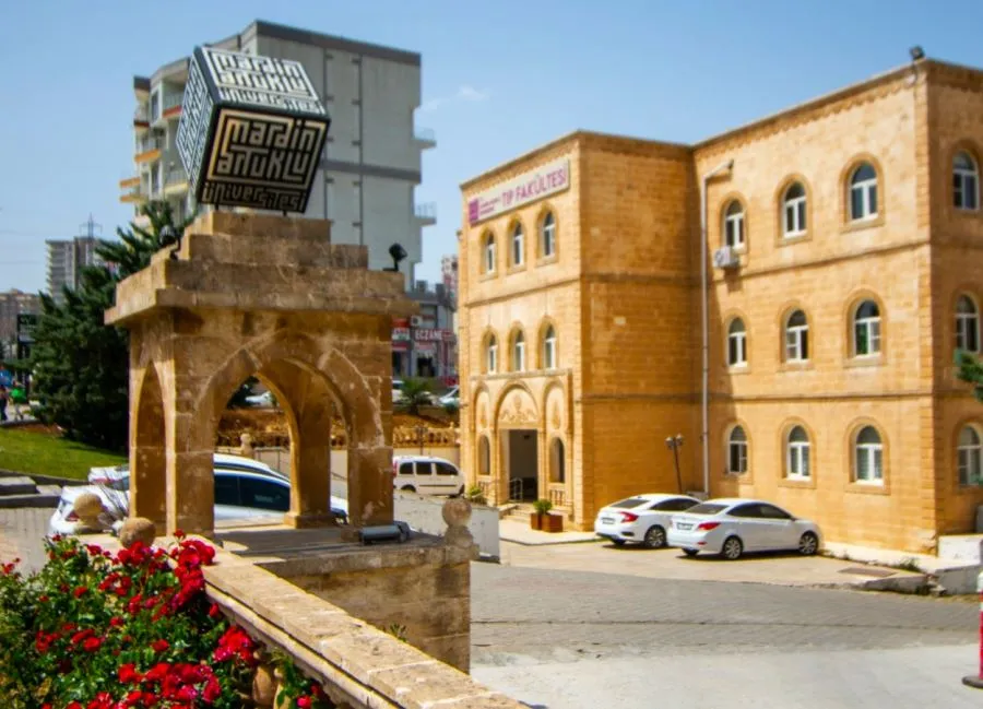 Mardin Artuklu Üniversitesi İsrail İşgalinin Karşısında Filistin Mücadelesinin Yanında