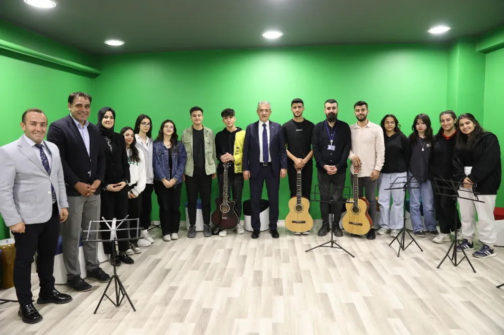 Vali Tuncay Akkoyun’dan Öğrencilere 3 Müjde